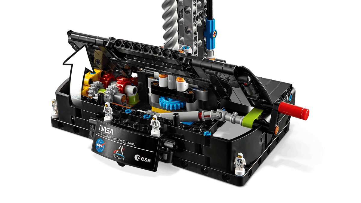 LEGO TECHNIC NASA Artemis Space Launch System Rocket #42221