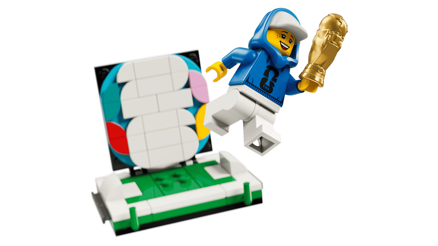 LEGO Editions FIFA World Cup Official Trophy 43020