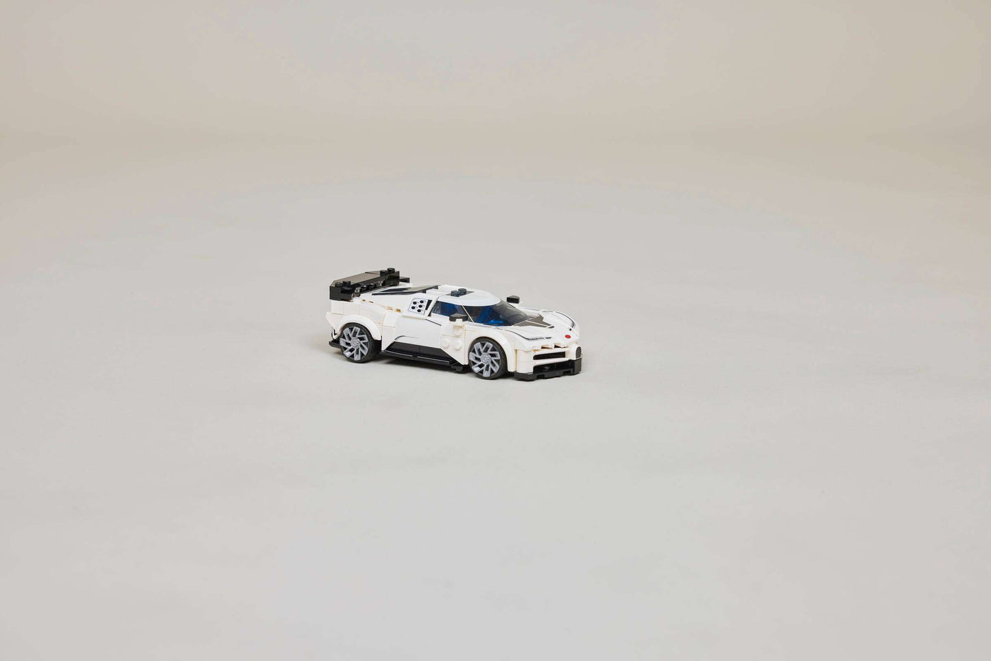Bugatti Centodieci Hyper Sports Car LEGO Speed Champions