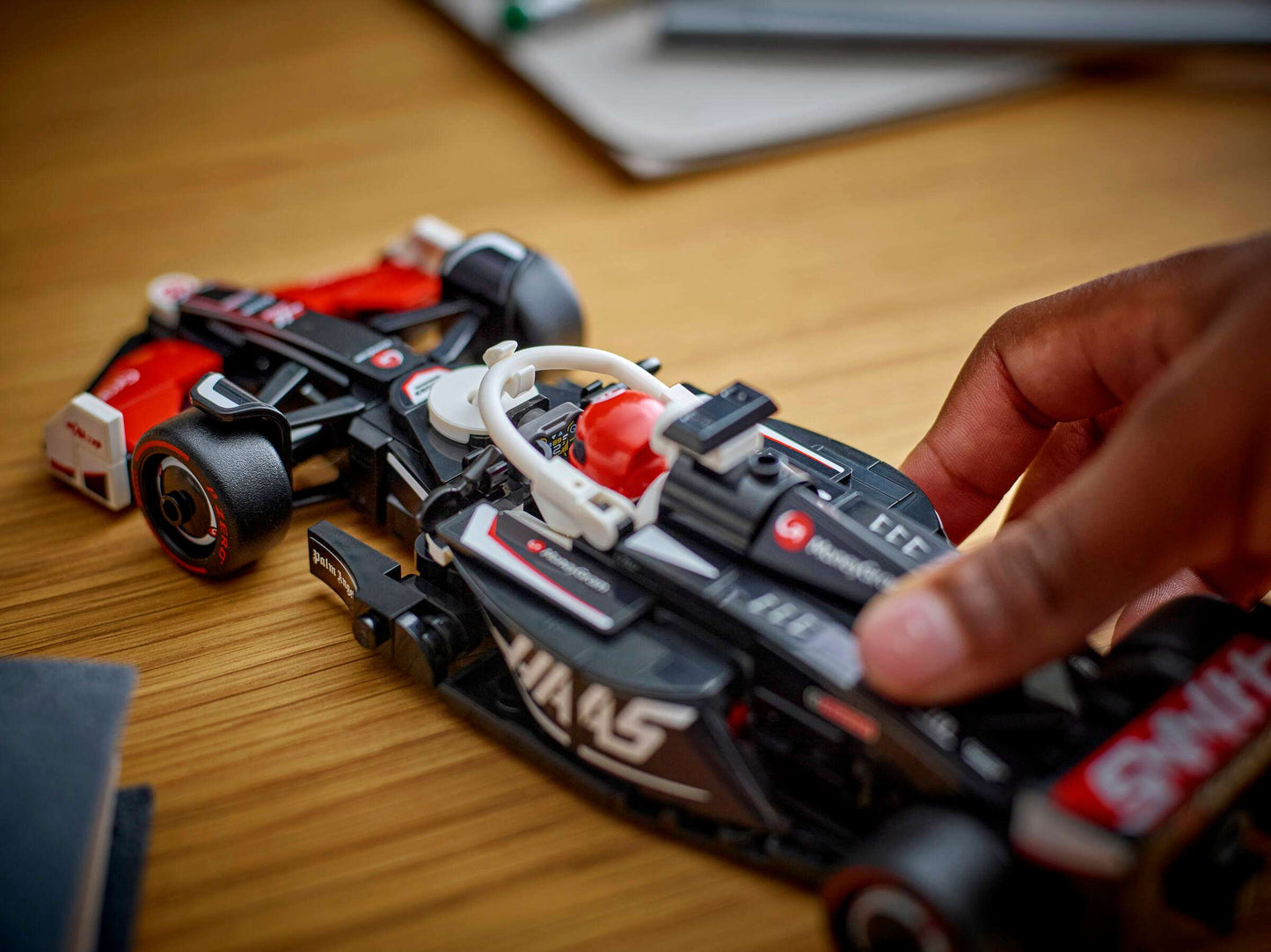 MoneyGram Haas F1 Race Car LEGO Speed Champions
