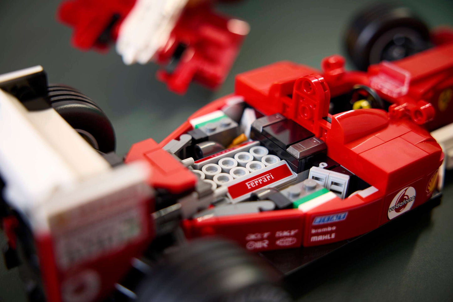 LEGO Icons F1 Ferrari F2004 & Michael Schumacher Set