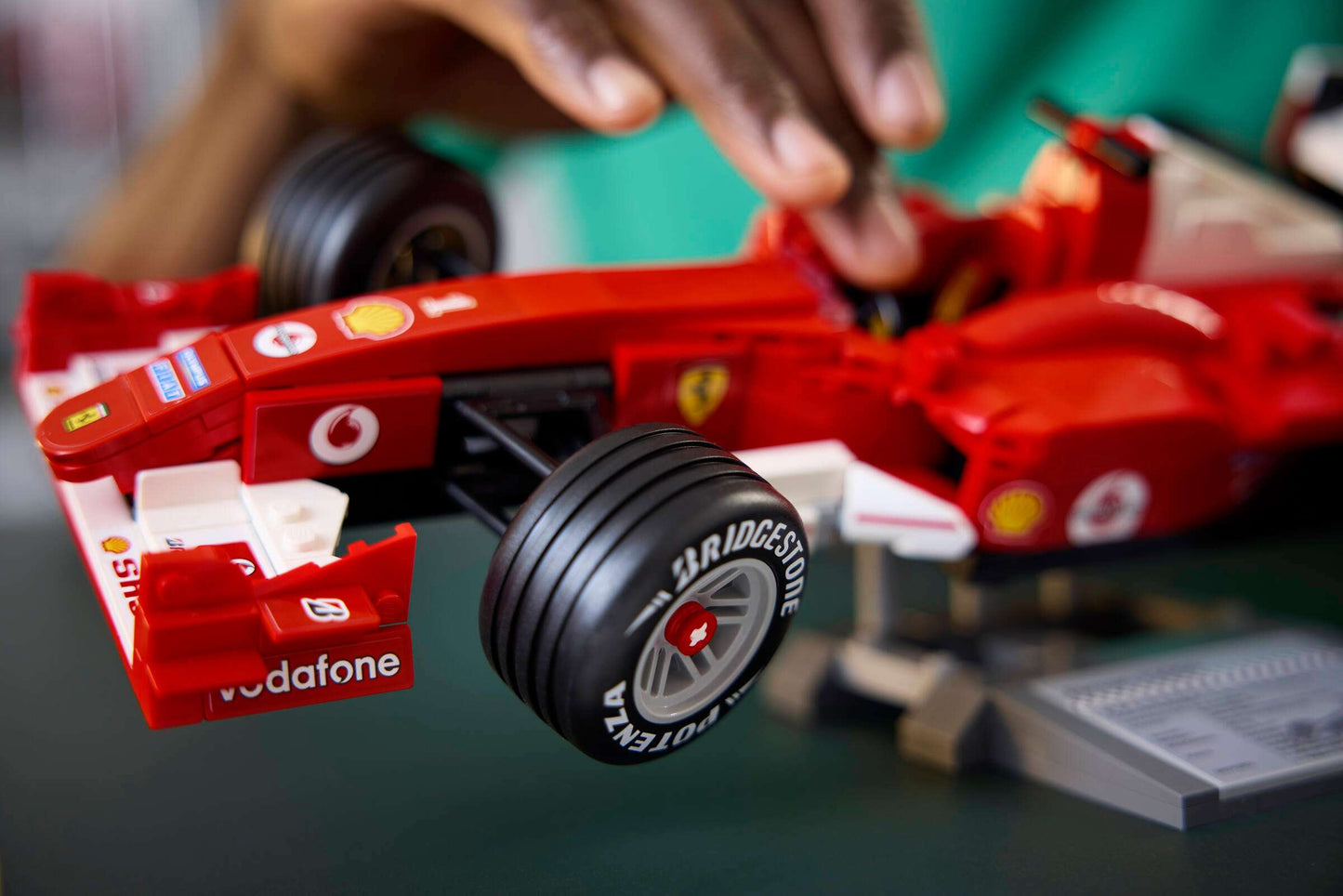 LEGO Icons F1 Ferrari F2004 & Michael Schumacher Set