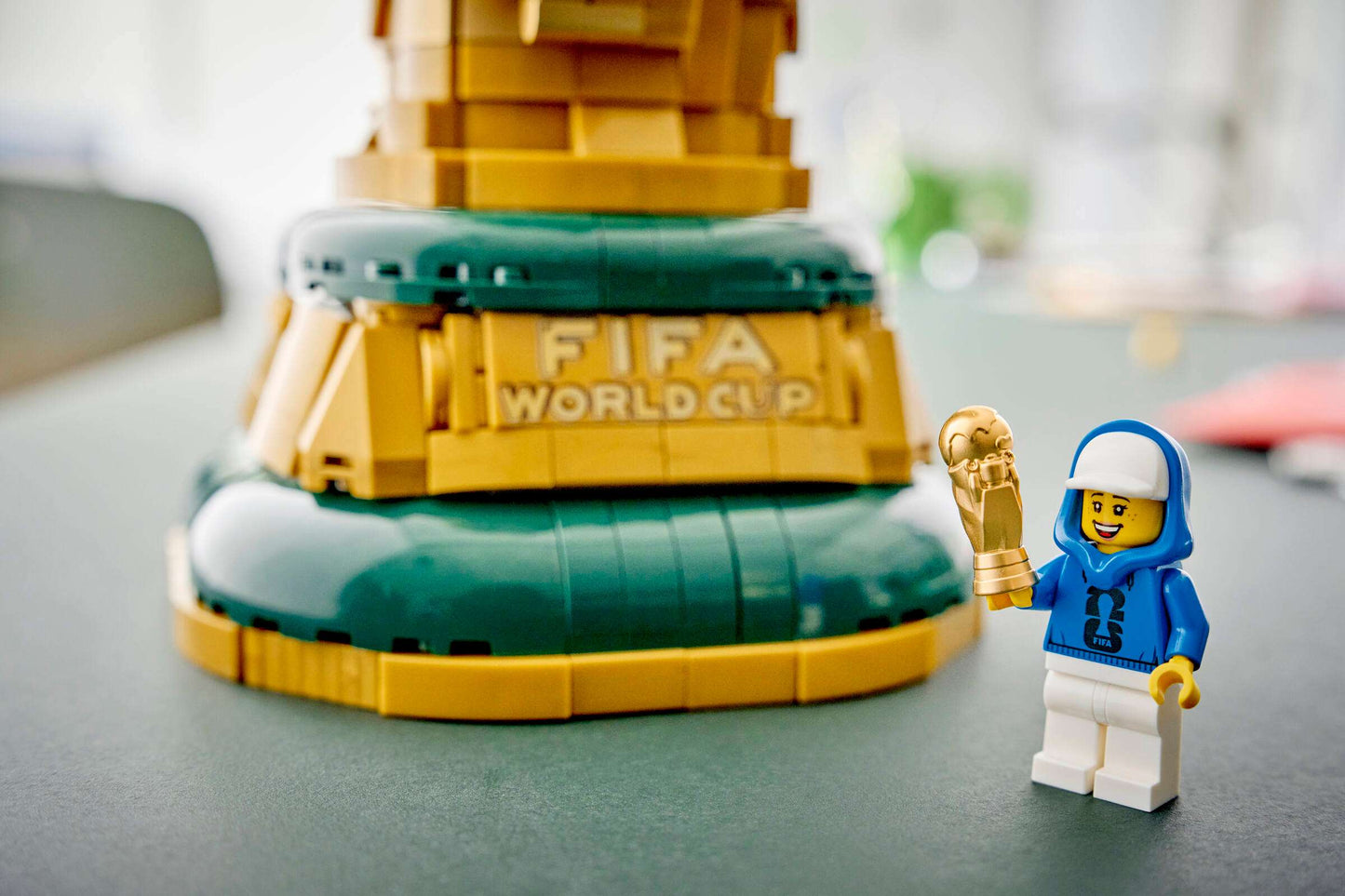 LEGO Editions FIFA World Cup Official Trophy 43020